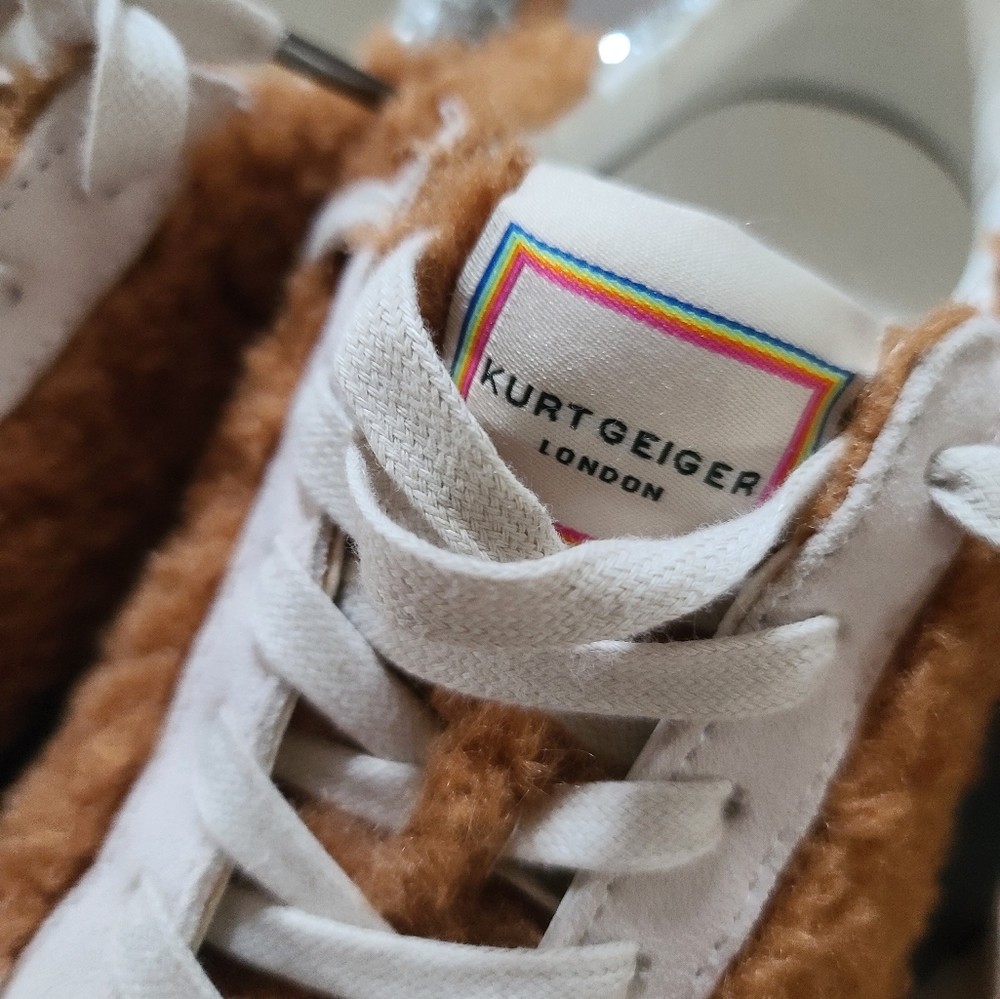 Shoes - Picture 2 of 4